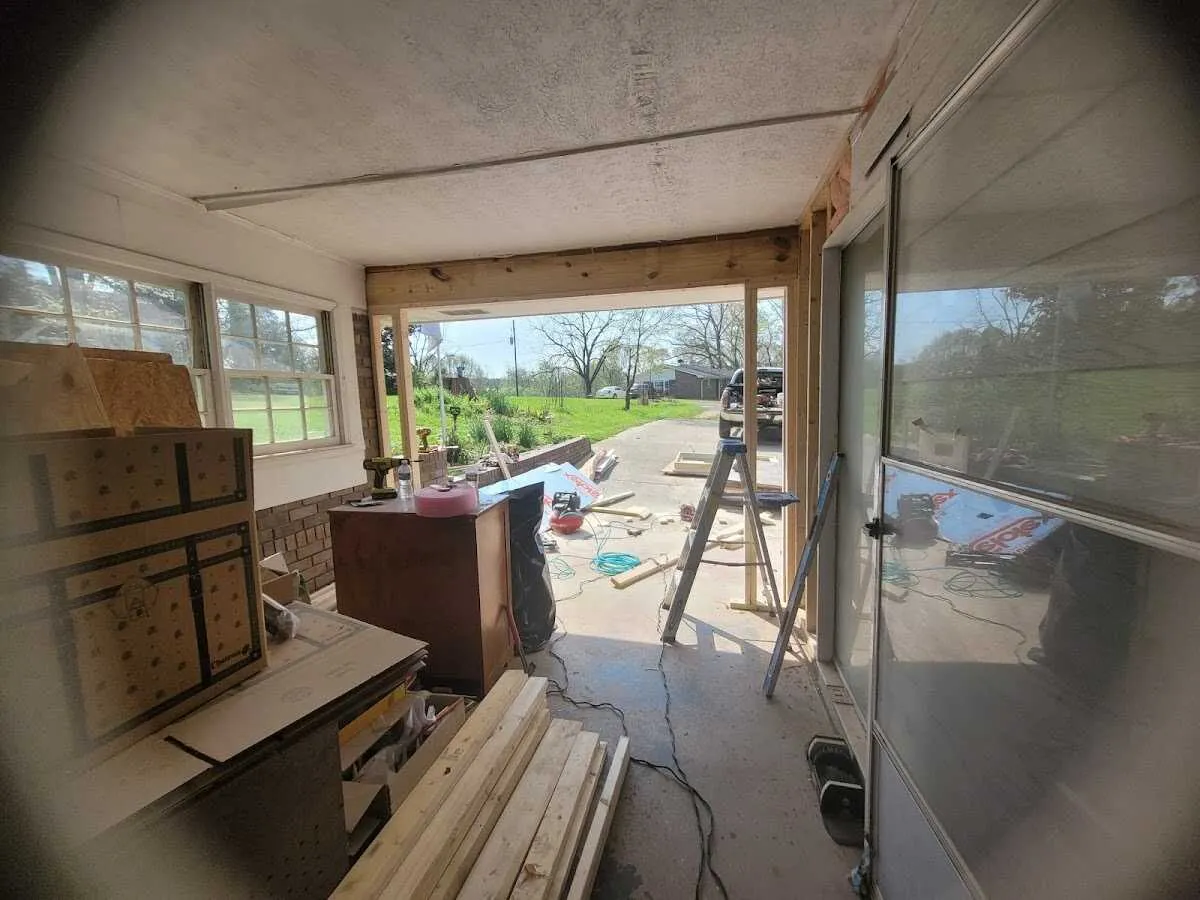 Air movers and dehumidifier for Water Mitigation Services in Bell Gardens